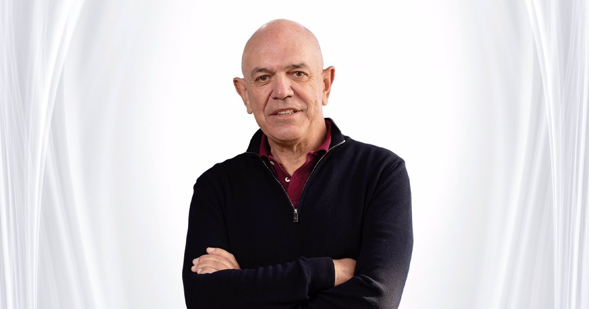 La Universidad de Huelva honra a Antonio M. Echavarren con Doctorado Honoris Causa