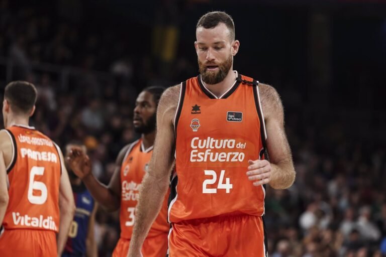 Valencia-Basket-brilla-en-la-Liga-Endesa-junto-a-Unicaja.jpg