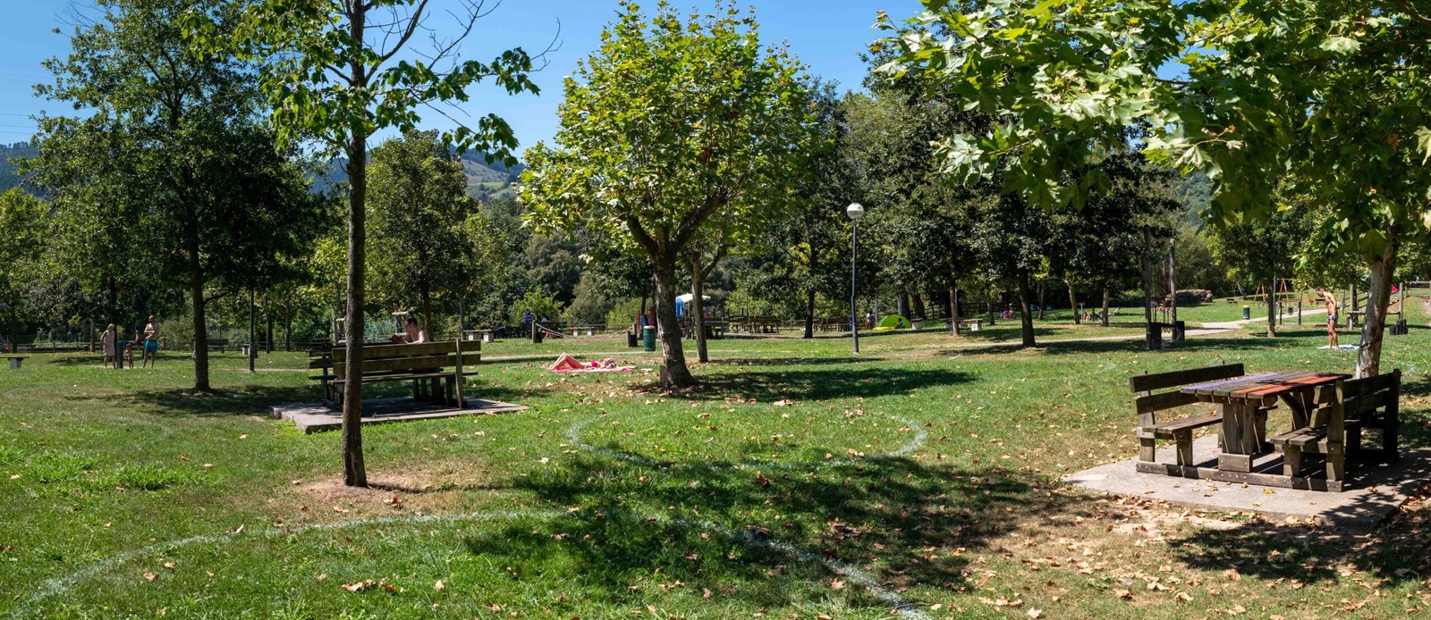 El Ayuntamiento de Bilbao instala duchas en nuevas playas urbanas