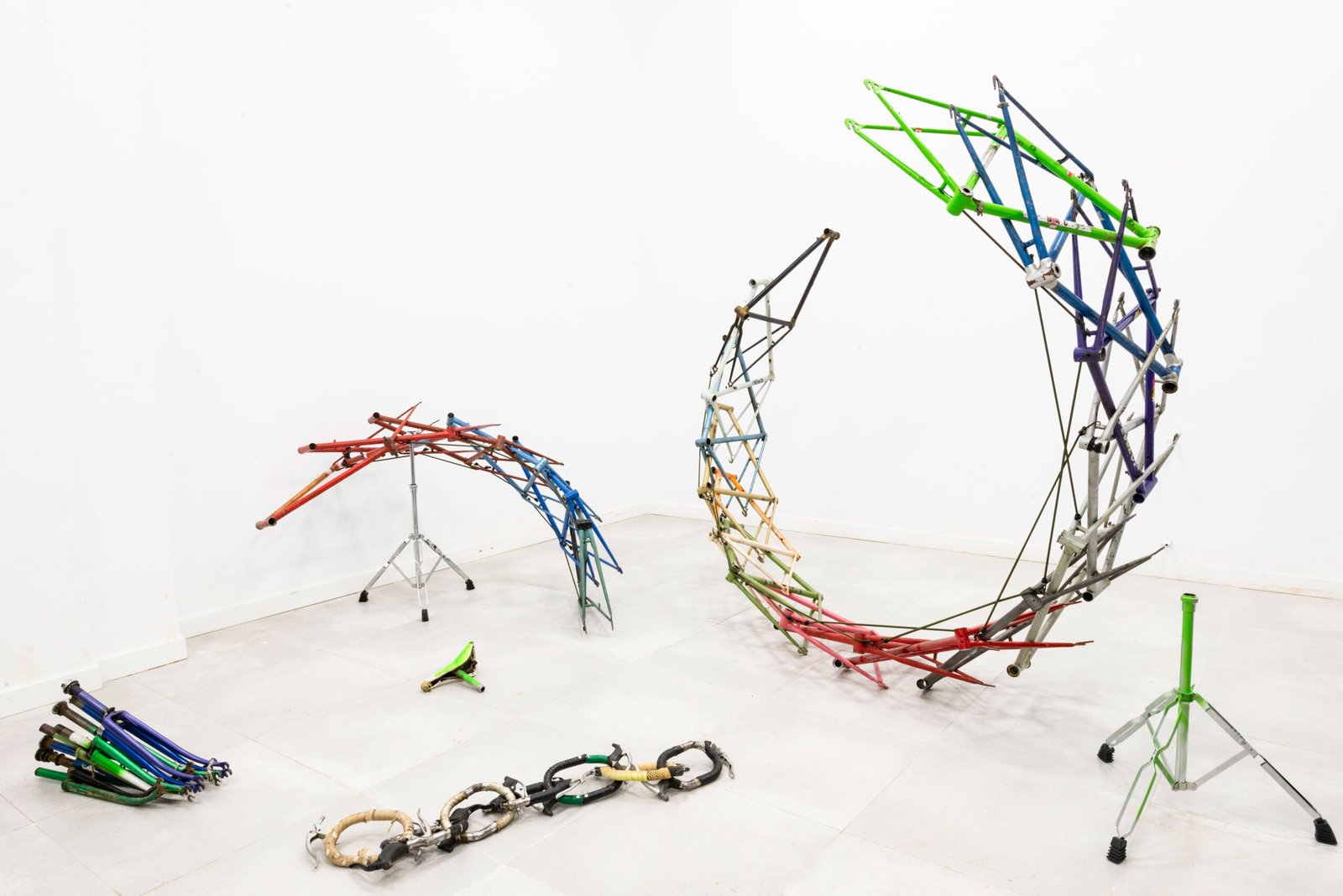 Exposición «Artistas en residencia 2024/25: Nuevas adquisiciones» en Sala Uribitarte40 el 27 de junio