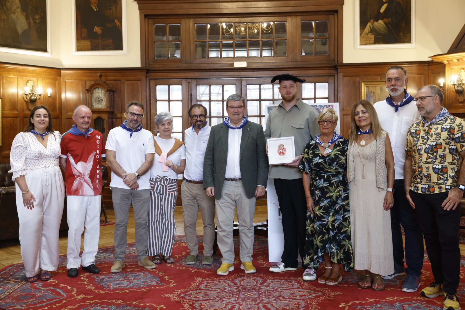 Entrega-del-Premio-del-Jurado-del-Concurso-Internacional-de-Fuegos.jpegcharsetutf-8