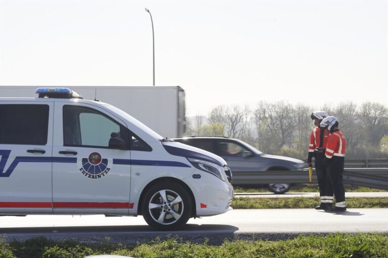 Fallece-persona-al-caer-vehiculo-desde-desnivel-en-Bilbao.jpg