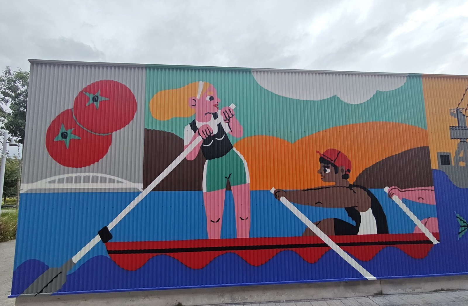 Un-mural-de-Bea-Aparicio-decora-el-Pabellon-Municipal-de.jpegcharsetutf-8