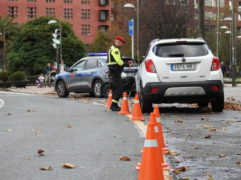 La-Policia-Municipal-de-Bilbao-inicia-campana-especial-de-controles.jpg