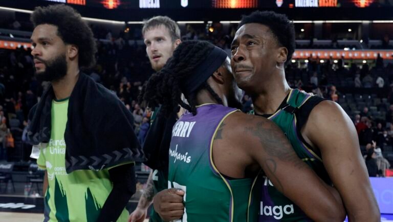 El-Unicaja-vence-al-Valencia-Basket-y-el-UCAM-Murcia.jpg
