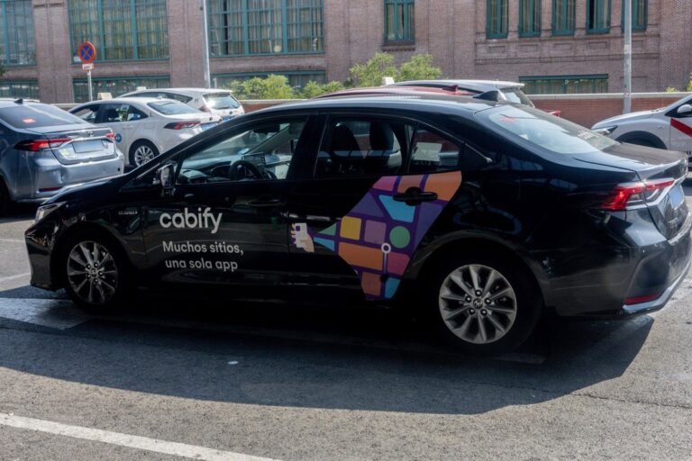 Cabify-permite-a-taxistas-de-Bilbao-registrarse-en-la-plataforma.jpg