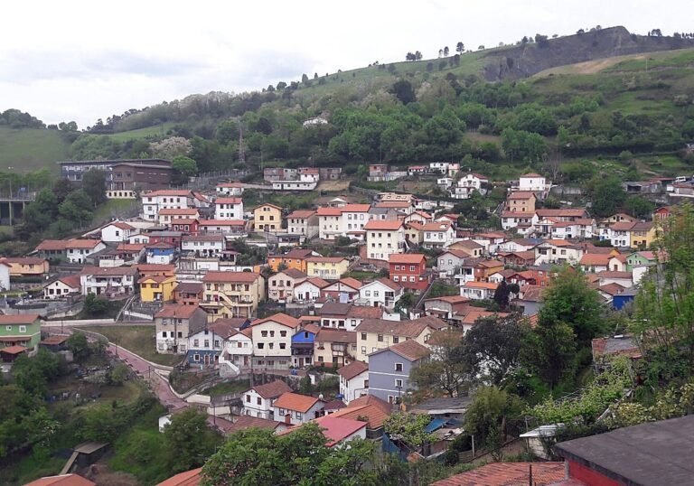 Barrio de Masustegi, uno de los más afectados, según el informe.