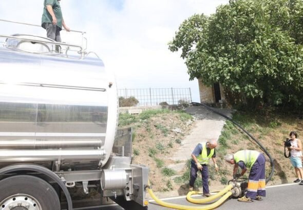 La Diputación exige a Zuia que repare sus redes de agua: "No podemos seguir a golpe de camión cisterna"