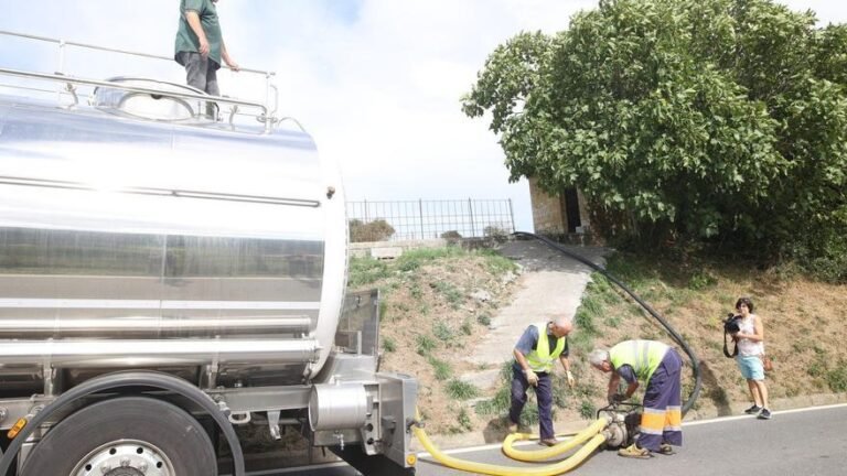 La Diputación exige a Zuia que repare sus redes de agua: "No podemos seguir a golpe de camión cisterna"